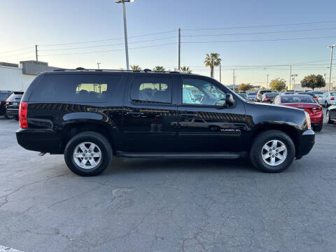 2013 GMC Yukon XL SLE