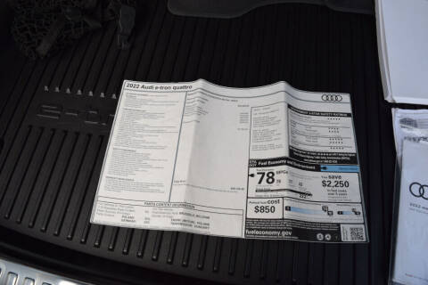 2022 Audi e-tron quattro Premium