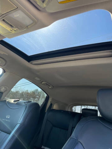2012 Infiniti FX35