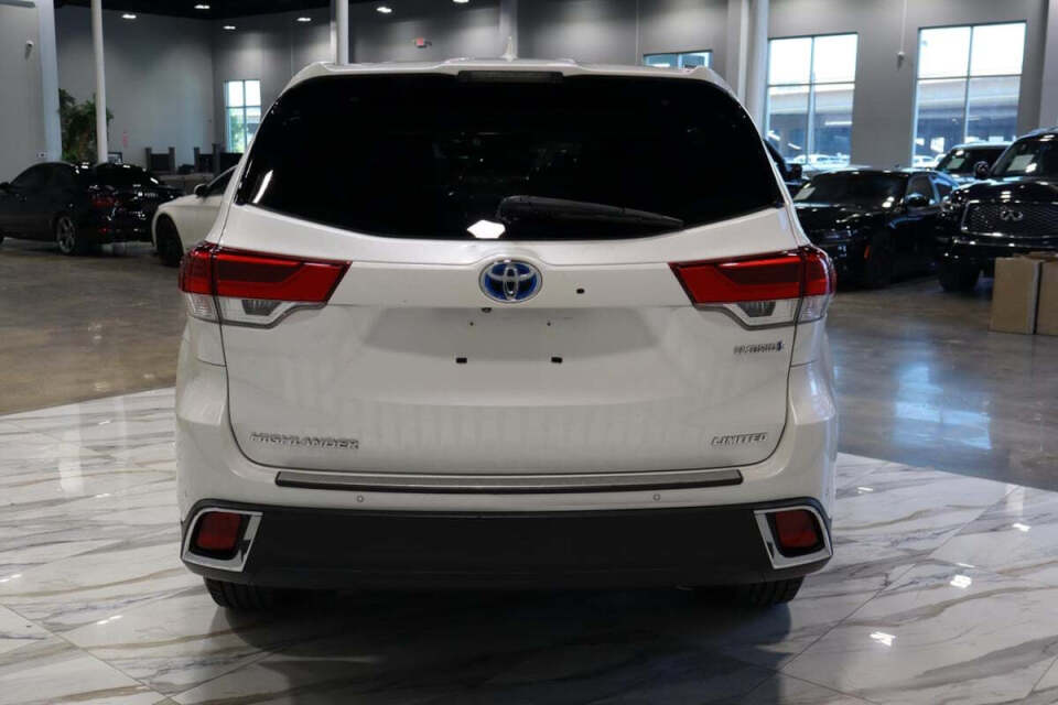 2019 Toyota Highlander Hybrid for sale at IMD MOTORS, INC in Dallas, TX