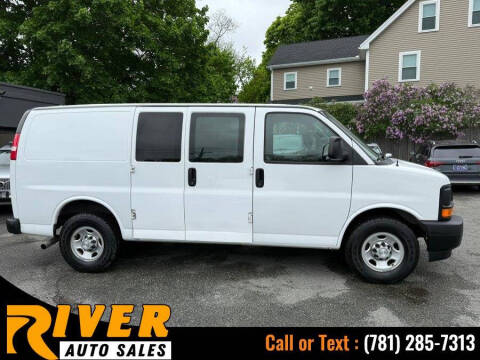 2017 Chevrolet Express 2500