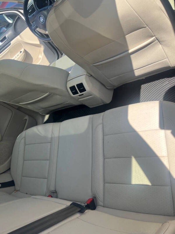 2010 Volkswagen Jetta SportWagen TDI