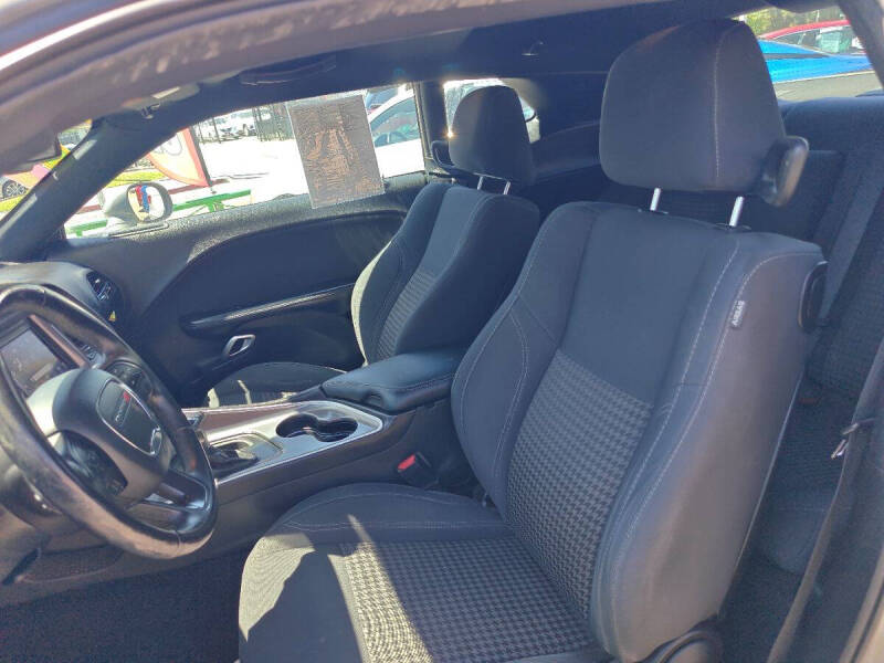2019 Dodge Challenger SXT