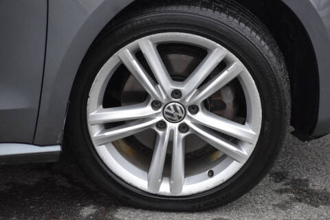 2014 Volkswagen Passat 1.8T SE
