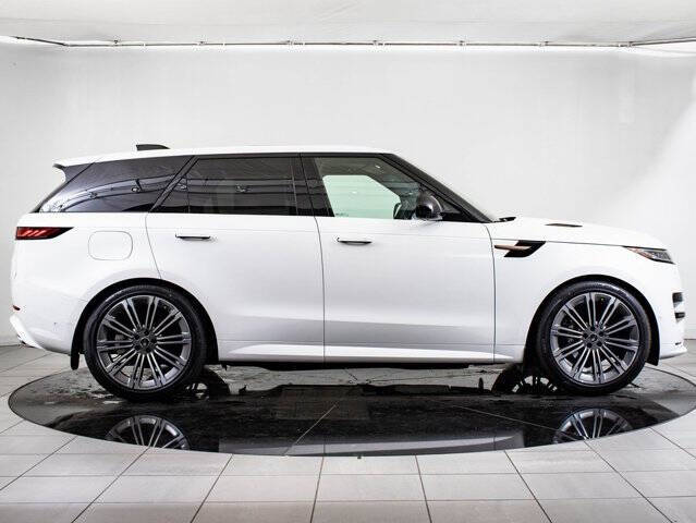 2025 Land Rover Range Rover Sport P460e Dynamic SE