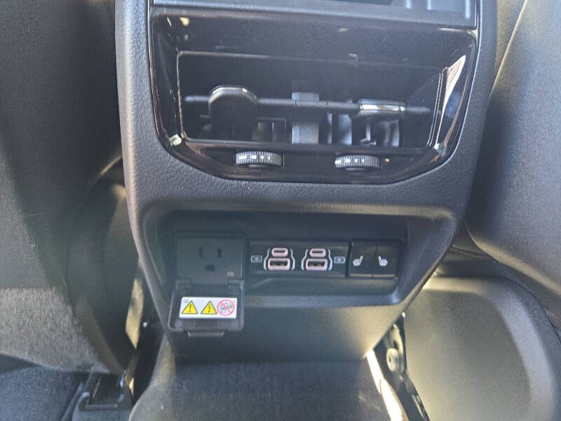 2025 Jeep Grand Cherokee Overland