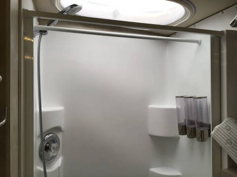 2019 **SUPER REDUCED** Winnebago View 24G / 24ft