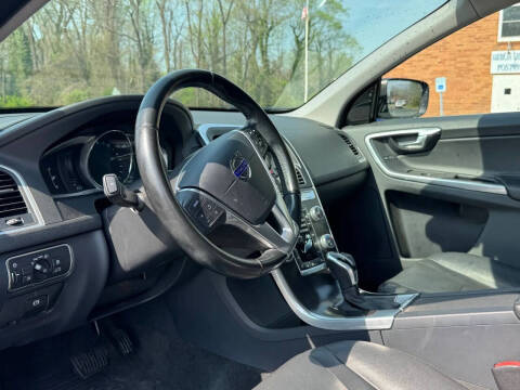 2016 Volvo XC60 T5 Drive-E Premier