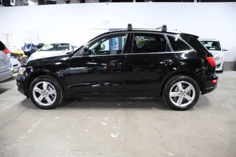 2011 Audi Q5 2.0T quattro Premium Plus