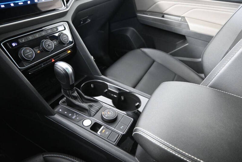 2023 Volkswagen Atlas Cross Sport V6 SEL R-Line Black 4Motion