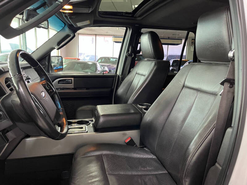 2013 Ford Expedition Limited photo 18