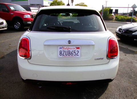 2015 MINI Hardtop 4 Door Cooper