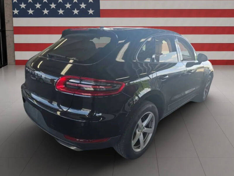 2017 Porsche Macan
