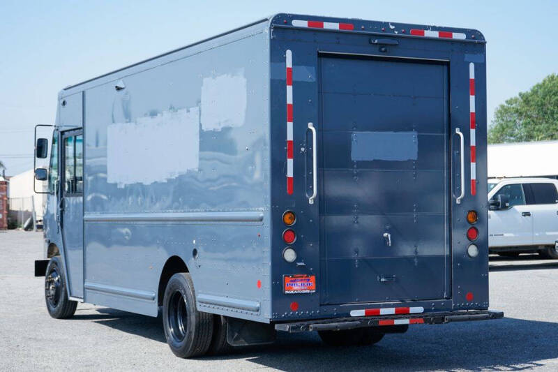 2020 Freightliner MT45 Chassis
