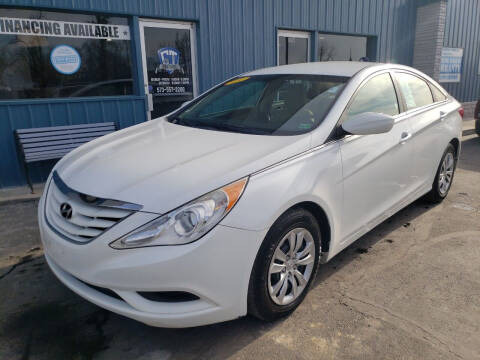 2013 Hyundai Sonata for sale at GT Brothers Automotive in Eldon MO