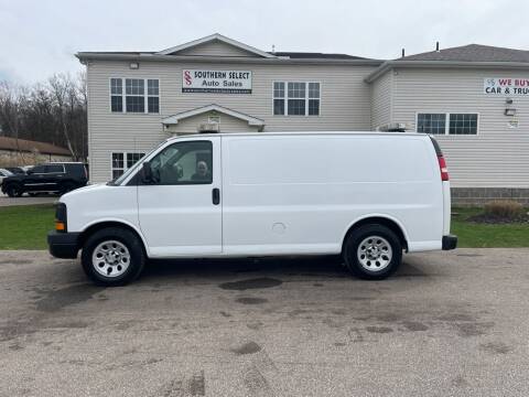 2011 Chevrolet Express for sale at SOUTHERN SELECT AUTO SALES in Medina OH