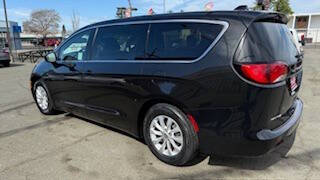2018 Chrysler Pacifica LX