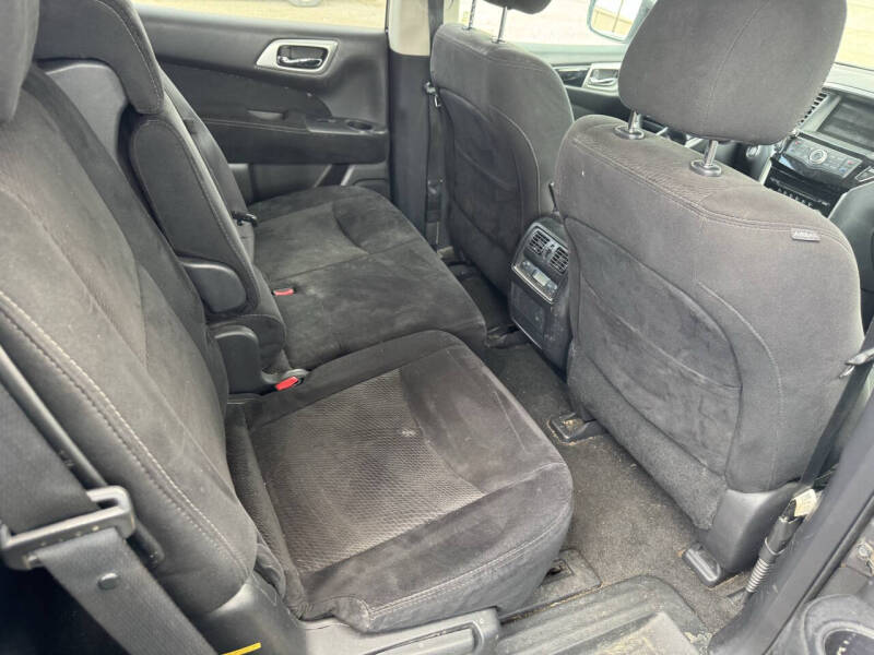 2015 Nissan Pathfinder S