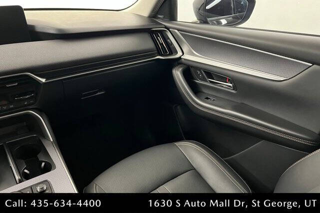 2025 Mazda CX-70 Plug-in Hybrid Premium