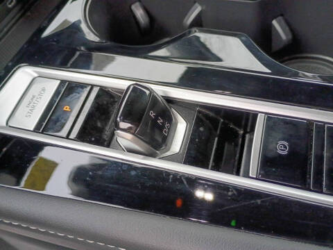 2025 Volkswagen Atlas Cross Sport SE 4Motion