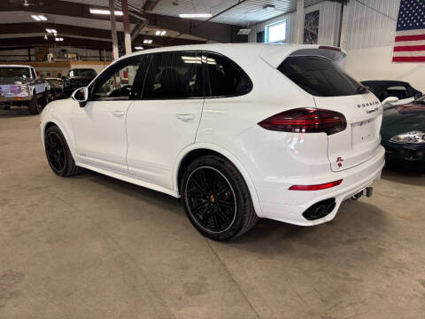 2016 Porsche Cayenne GTS