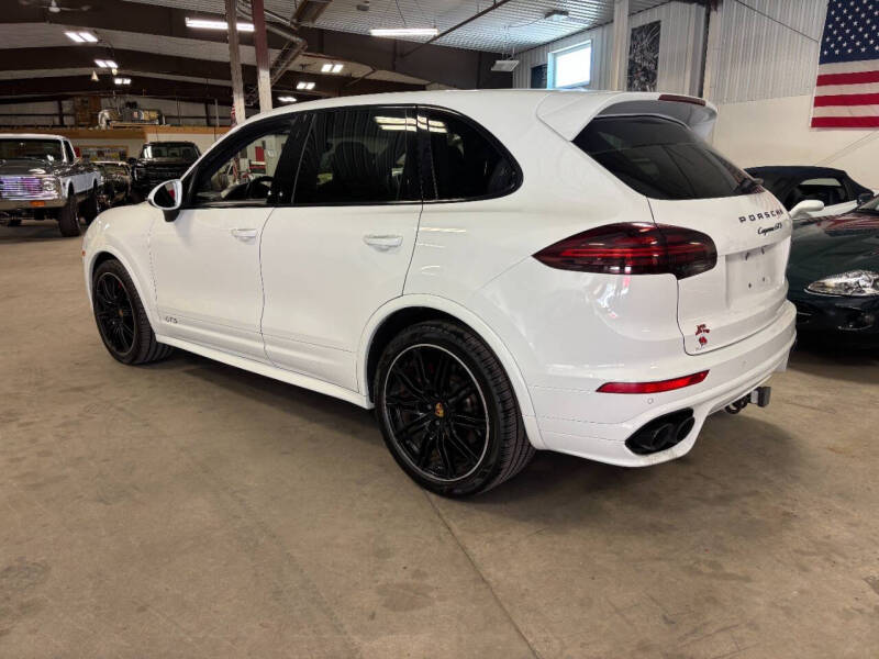 2016 Porsche Cayenne GTS