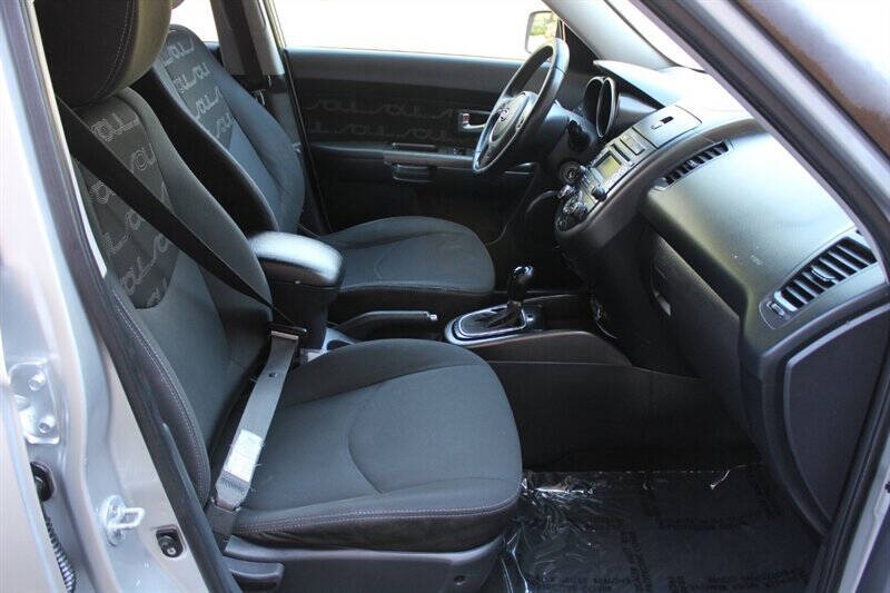 2012 Kia Soul +