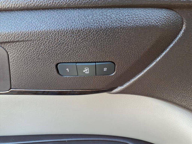 2016 GMC Acadia Denali