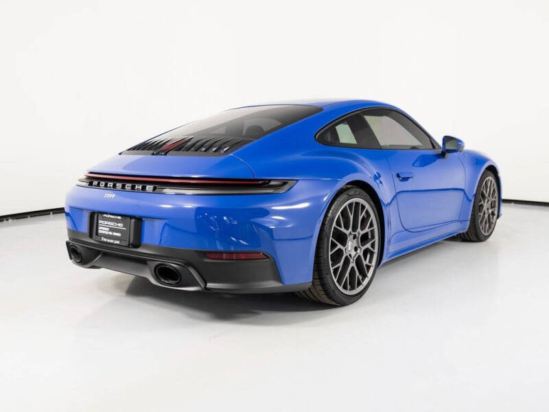 2025 Porsche 911 Carrera