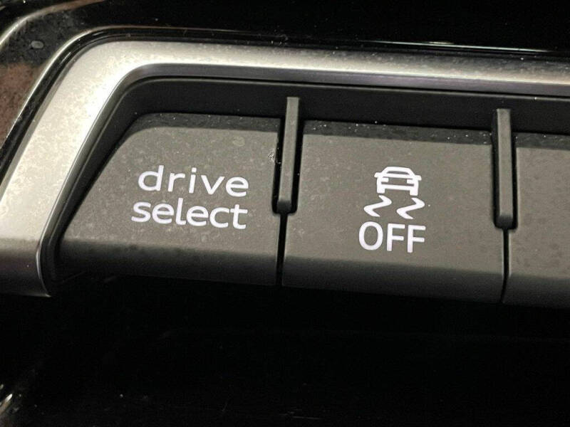 2024 Audi e-tron GT quattro Premium Plus