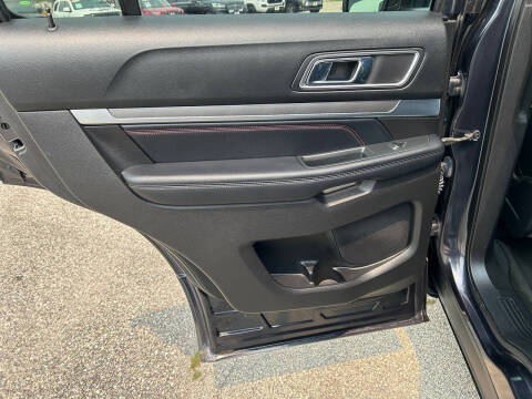 2017 Ford Explorer Sport