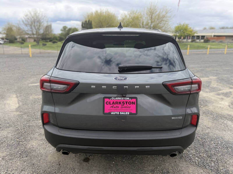 2025 Ford Escape ST-Line