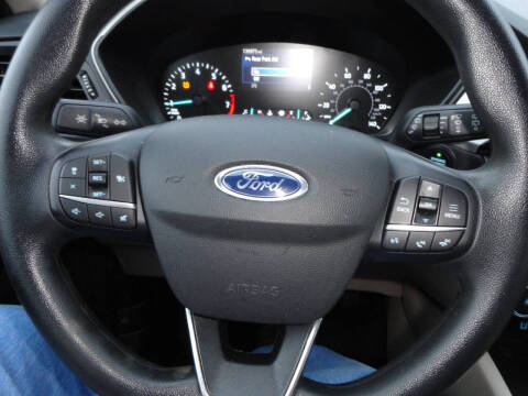 2020 Ford Escape SE