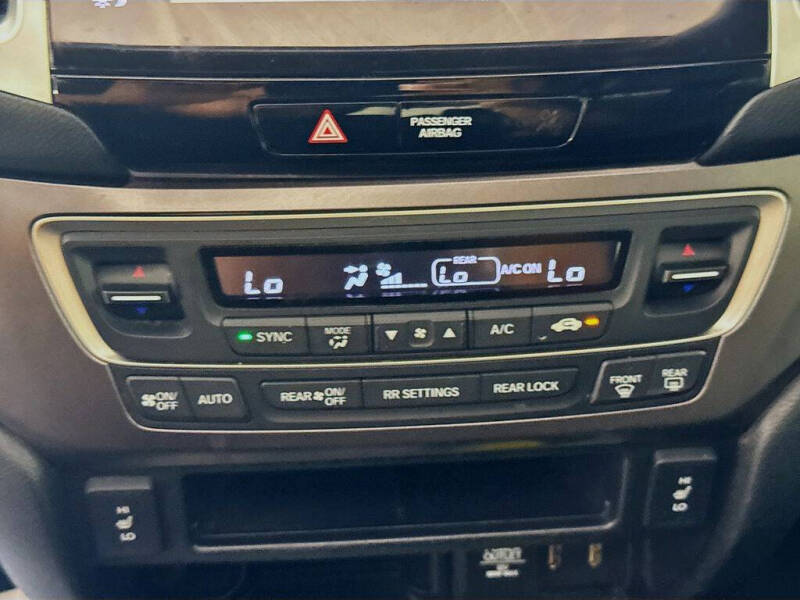 2017 Honda Pilot EX-L w/Honda Sensing