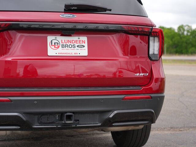 2025 Ford Explorer ST-Line