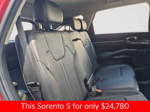 2022 Kia Sorento S