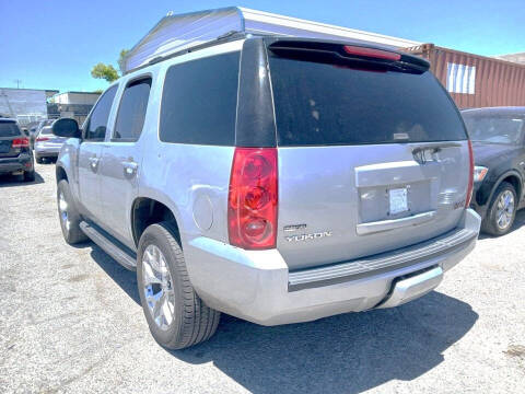 2011 GMC Yukon SLE