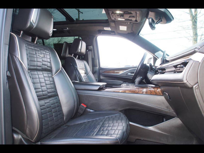 2023 Cadillac Escalade ESV Sport Platinum