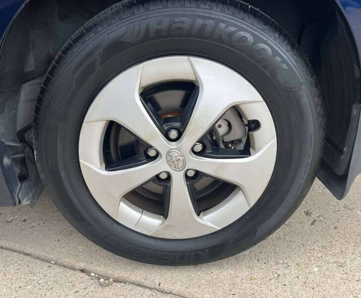 2012 Toyota Prius Three