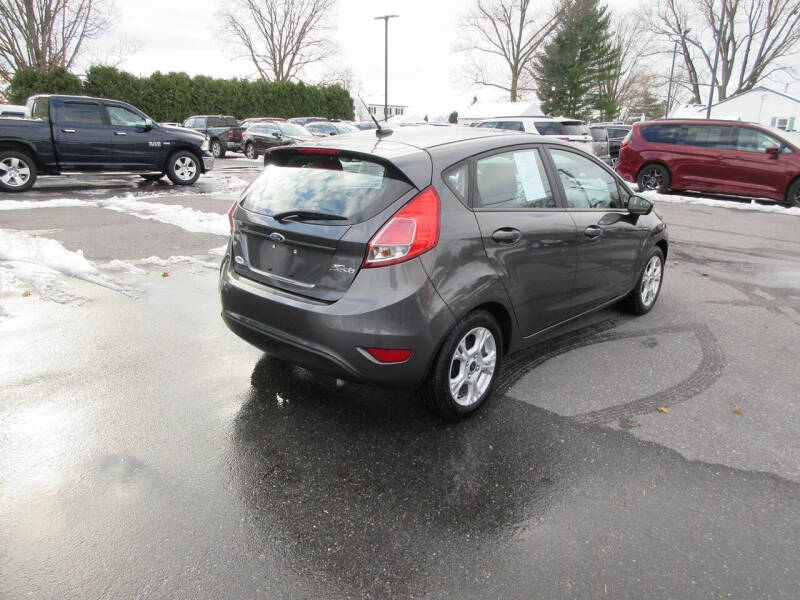 2015 Ford Fiesta SE