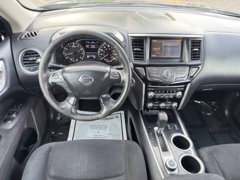 2014 Nissan Pathfinder S