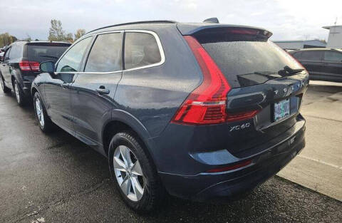 2022 Volvo XC60 B5 Momentum