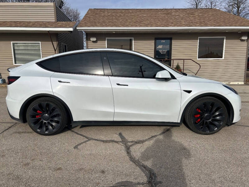 2023 Tesla Model Y Performance