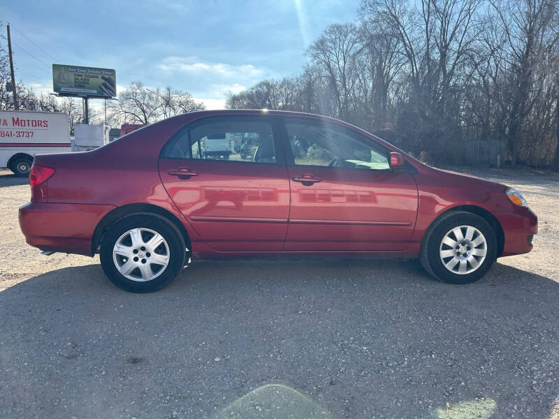 2005 Toyota Corolla LE