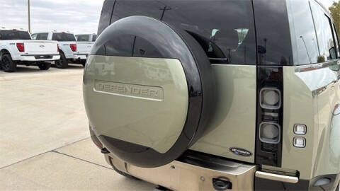 2025 Land Rover Defender 110 P400 X