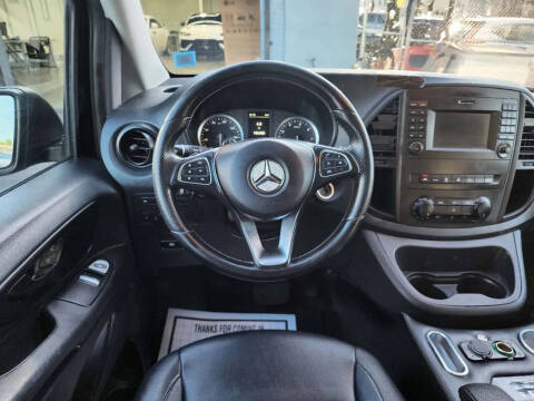 2020 Mercedes-Benz Metris Passenger