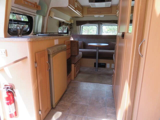 2006 Ford E-Series E-350 SD