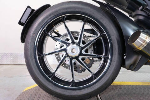 2011 Ducati Diavel