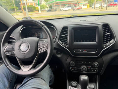 2019 Jeep Cherokee Latitude Plus