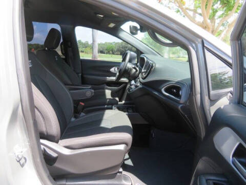 2021 Chrysler Pacifica Touring